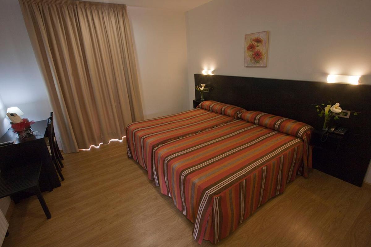 Hotel อาเมนัล ภายนอก รูปภาพ